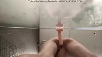 Slut like to play with dildo