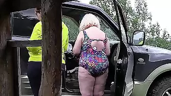 Voyeur outdoors spies on how two mature lesbians make a porn movie. Fat milf with a big ass behind the scenes. Fetish.