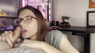 Younger step sister learns how to give oral sex - Alice Moor