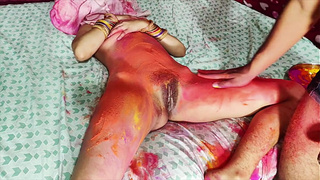 Brother-in-law put color in sister-in-law's cunt, the real fun of Holi!