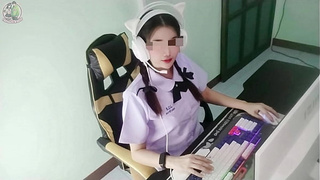 Asian school slut is caught and nailed in front of the computer by her senior, screaming loudly in the house (clear Oriental audio) 4K